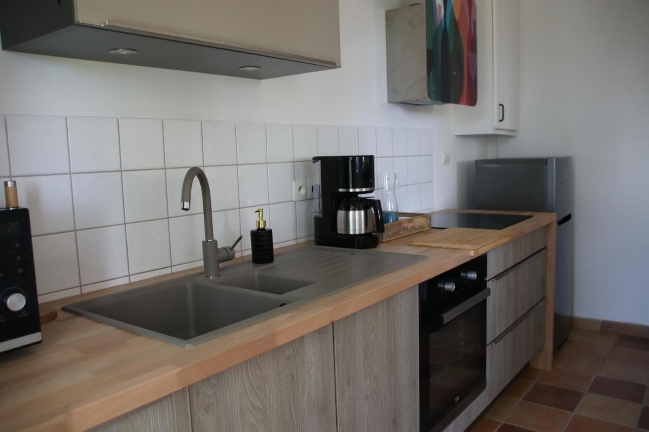 Le Vieil Home, Au Pied De La Cite Medievale La Haute-Chapelle 外观 照片
