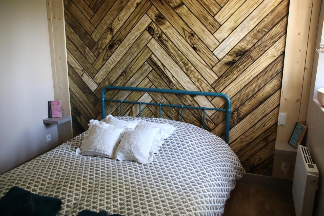 Le Vieil Home, Au Pied De La Cite Medievale La Haute-Chapelle 外观 照片